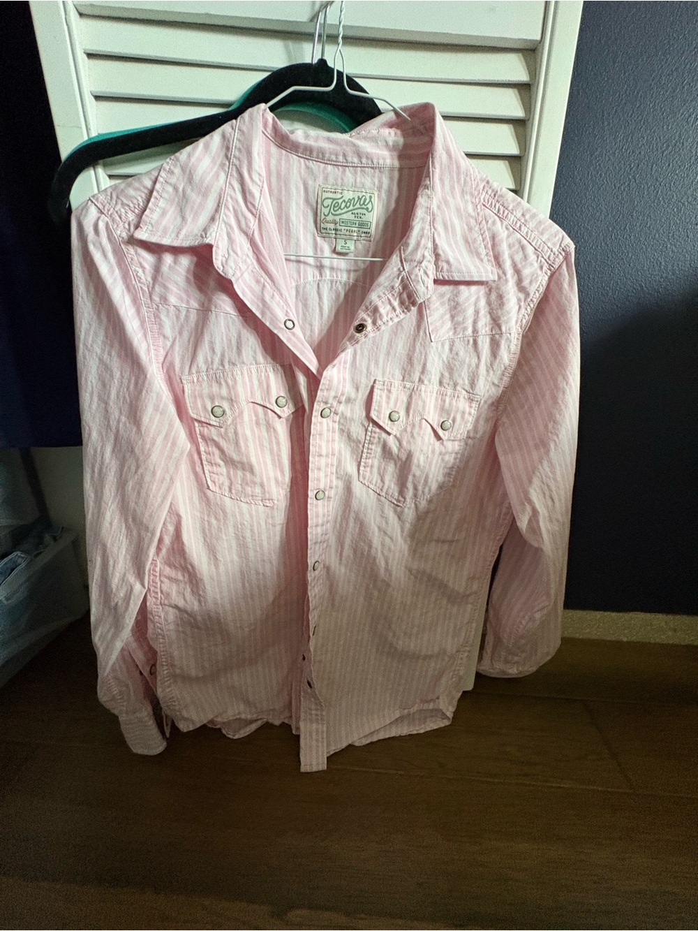 Tecovas Pink Pearl Snap long sleeve